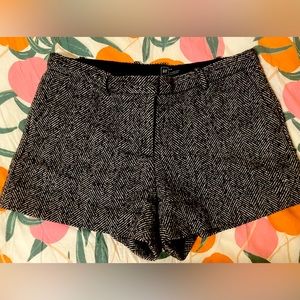Gap mid rise wool shorts . Size: 14P; Color: Gray